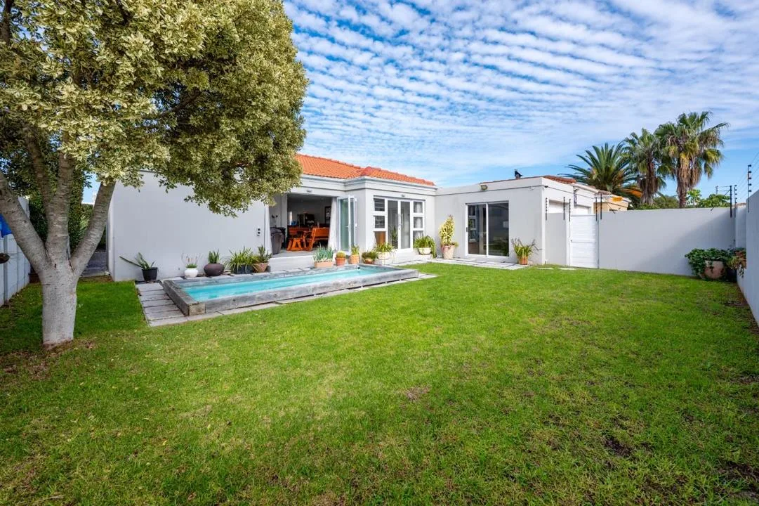 4 Bedroom House for sale in Sunningdale