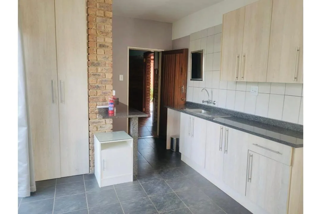 Apartment / flat to rent in Van Riebeeck Park