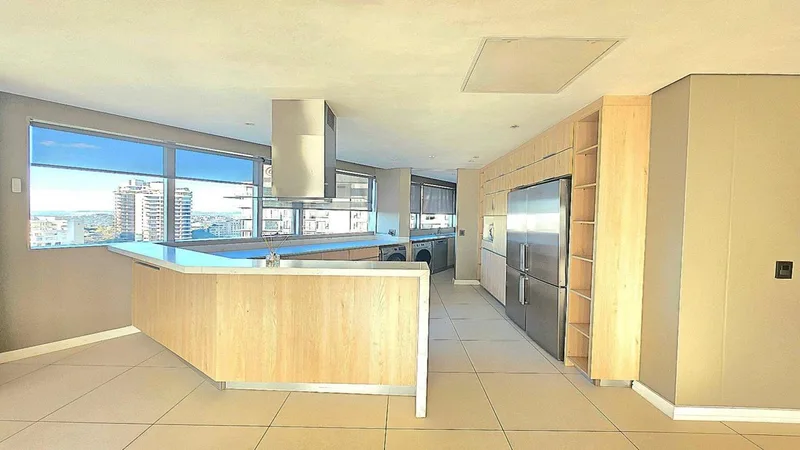 3 Bedroom Apartment / flat to rent in Sandton Central