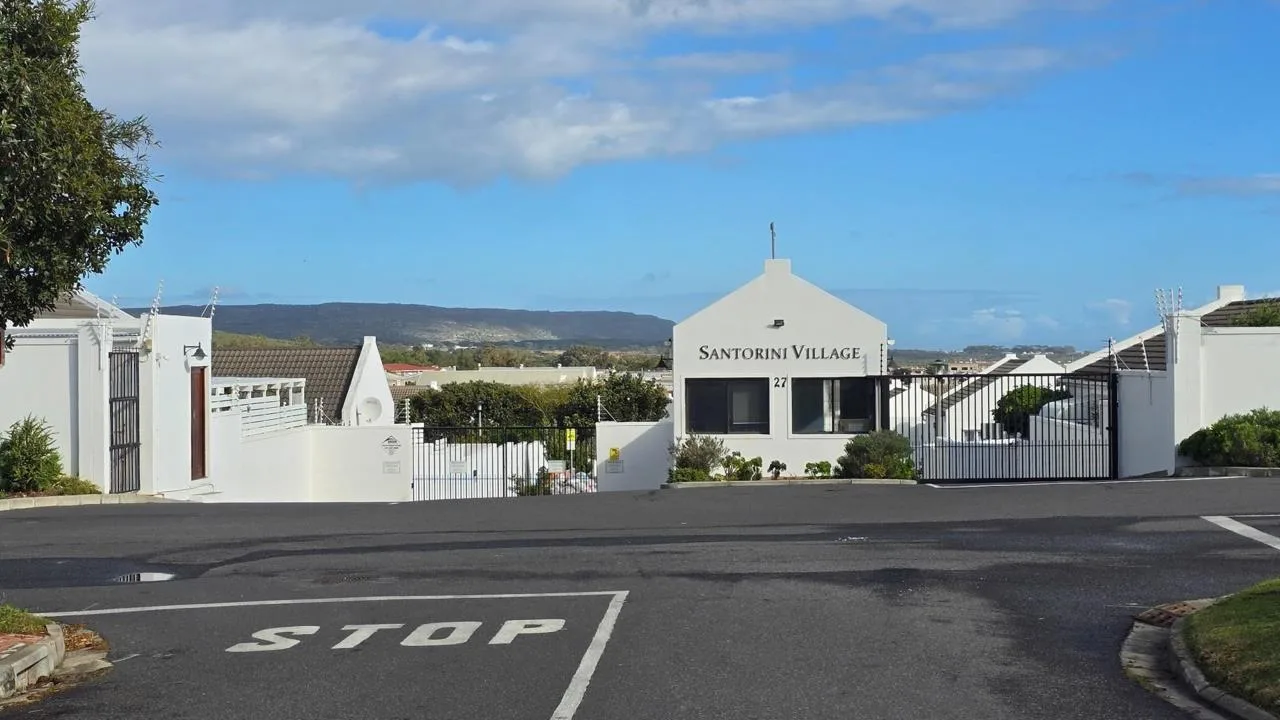 2 Bedroom House for sale in Faerie Knowe