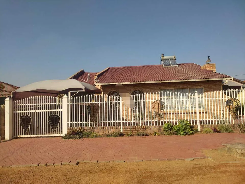 3 Bedroom House to rent in Mabopane