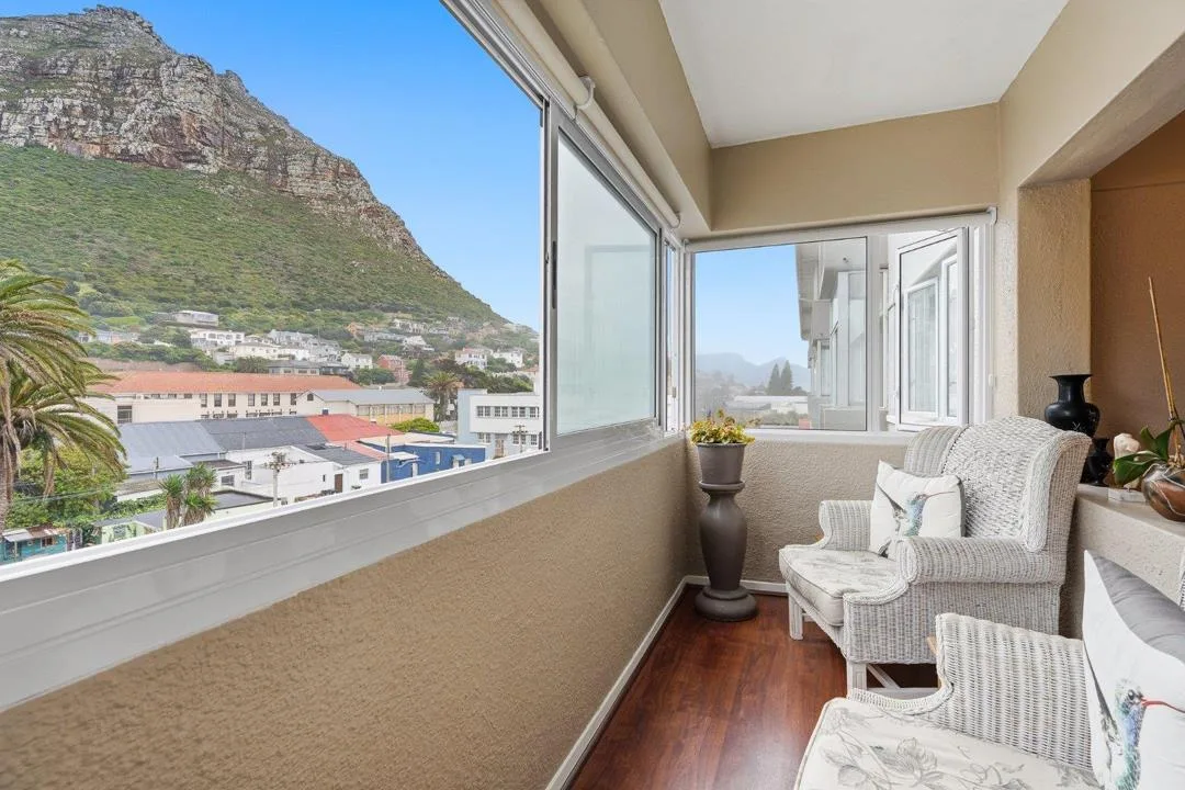 2 Bedroom Apartment / flat for sale in Muizenberg