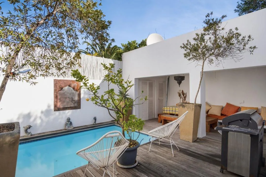 2 Bedroom Apartment / flat for sale in Sea Point