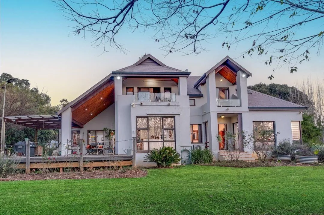 3 Bedroom House for sale in Letamo Game Farm