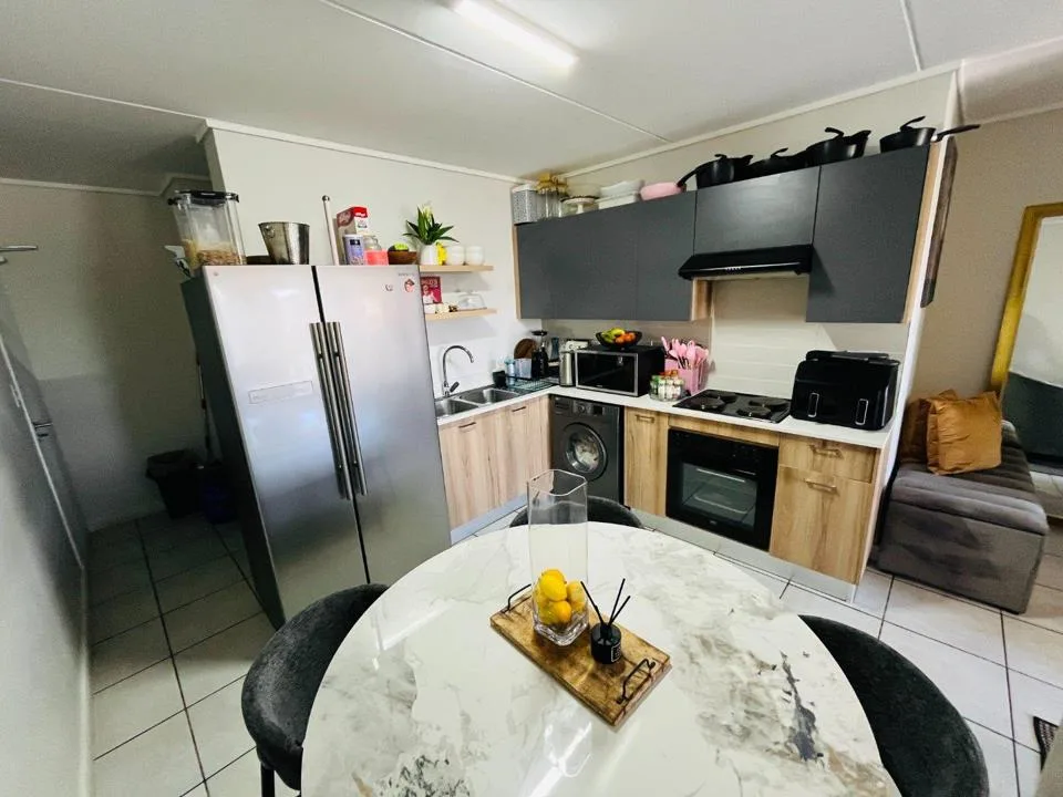 3 Bedroom Apartment / flat to rent in Linbro Park