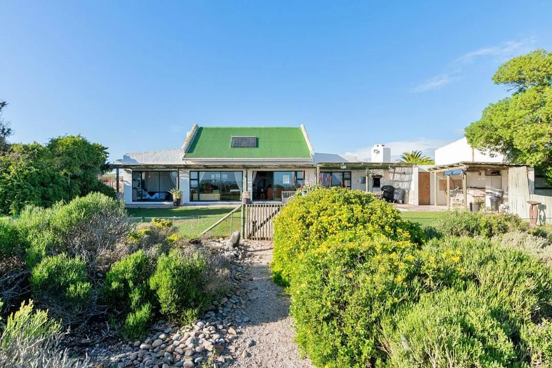 5 Bedroom House for sale in Duyker Eiland