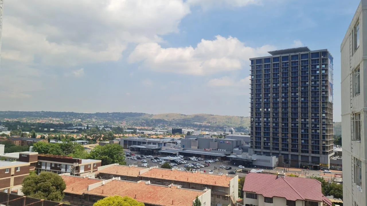 2 Bedroom Apartment / flat to rent in Bedford Gardens