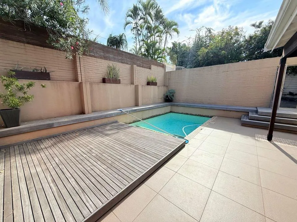 4 Bedroom Townhouse to rent in Umhlanga Central