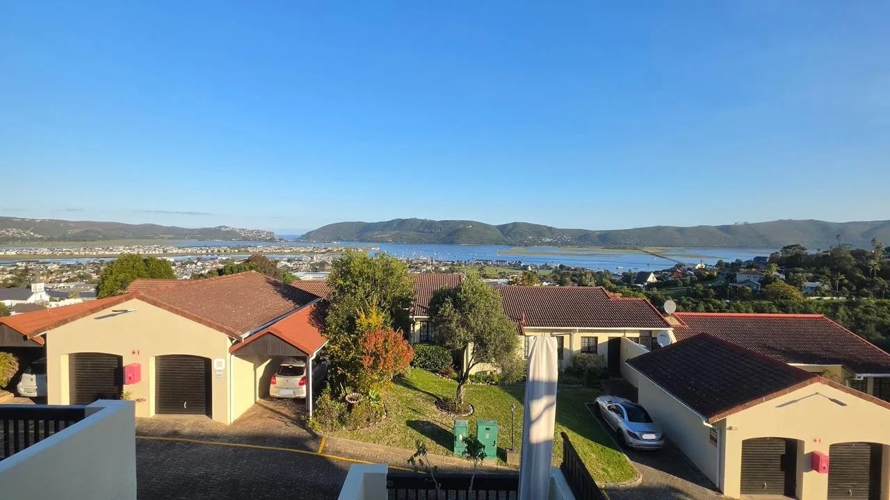 3 Bedroom Townhouse for sale in Knysna Central
