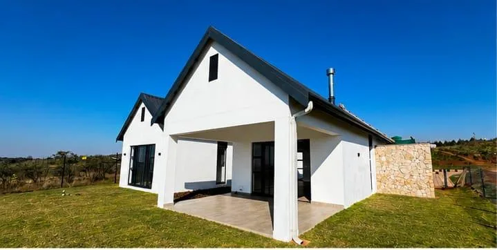 3 Bedroom House to rent in The Avenues