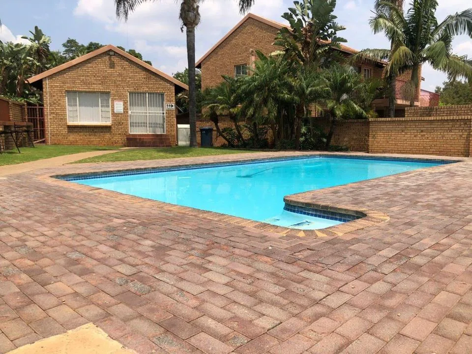 2 Bedroom Townhouse to rent in Faerie Glen