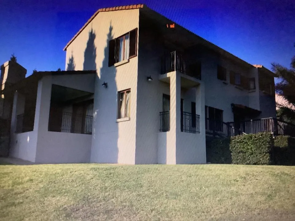 3 Bedroom House to rent in Waterkloof Golf Estate