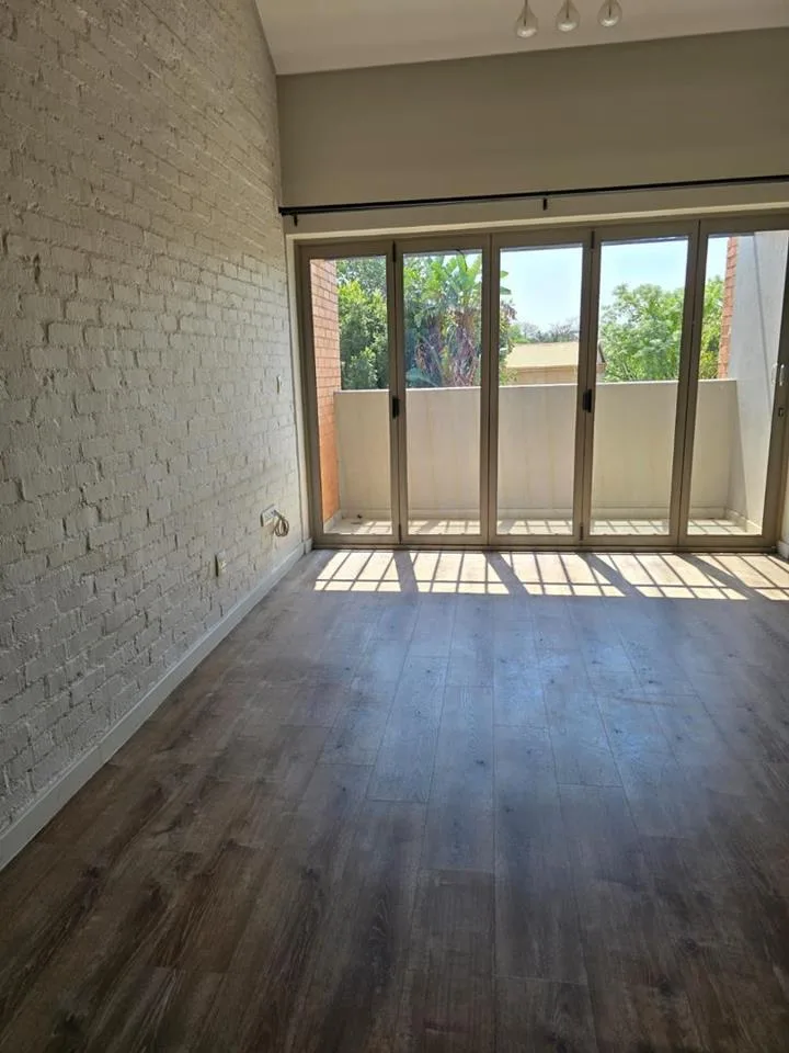 3 Bedroom Apartment / flat to rent in Menlo Park