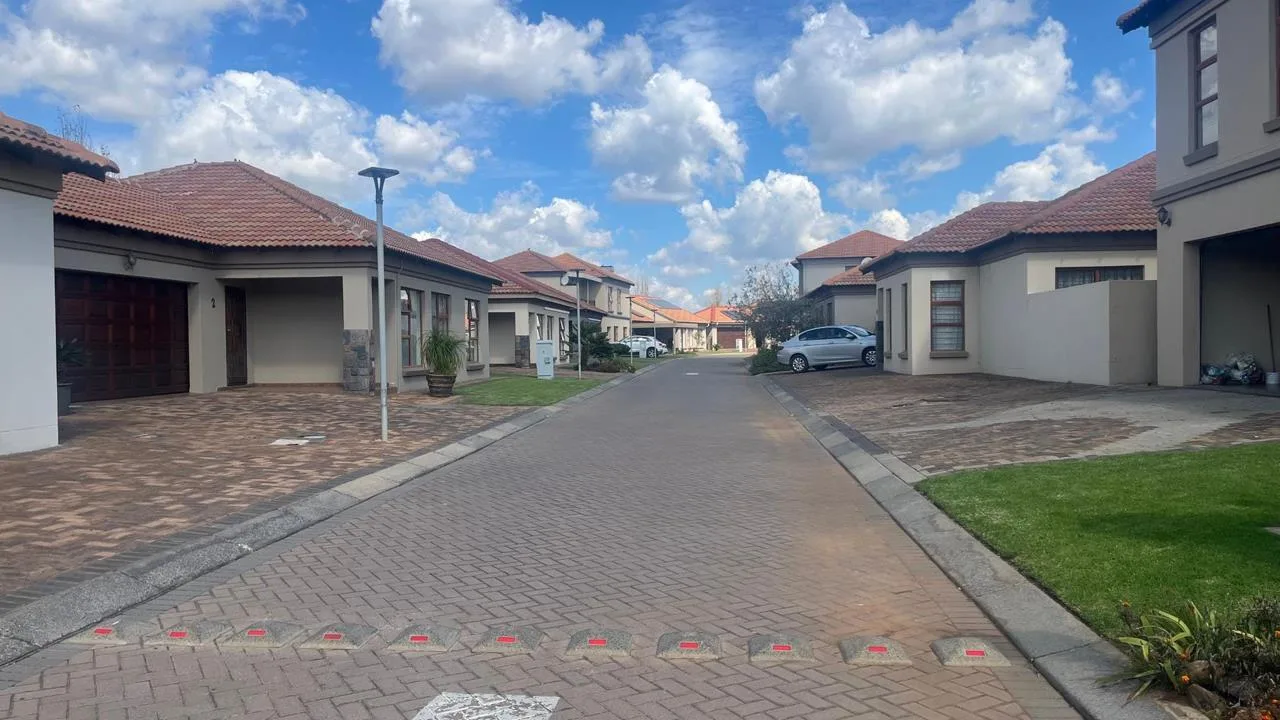 3 Bedroom Townhouse to rent in Vanderbijlpark SE 8