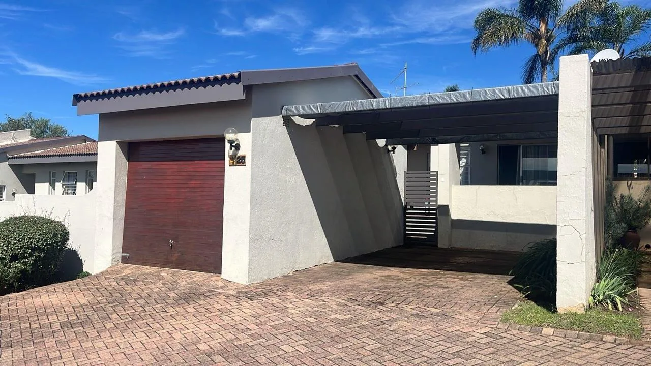 3 Bedroom Townhouse to rent in Buccleuch
