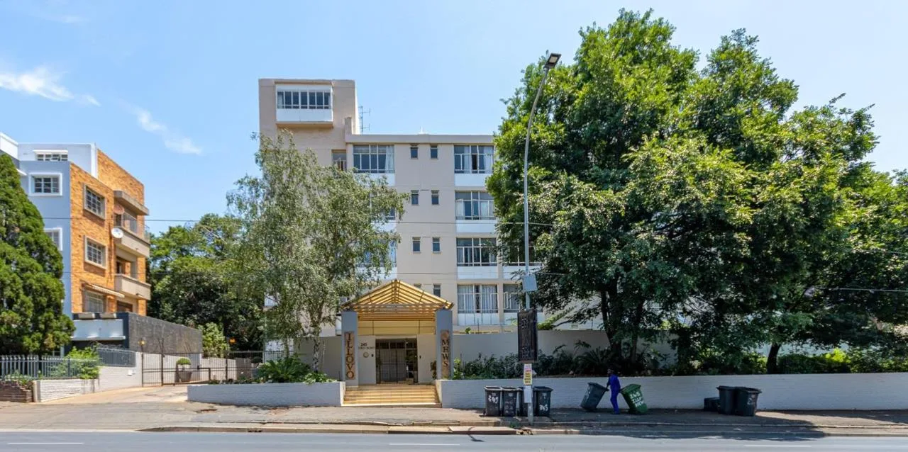 0.5 Bedroom Apartment / flat to rent in Illovo