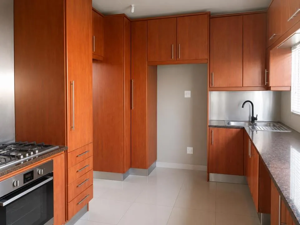 3 Bedroom Apartment / flat to rent in Belgravia