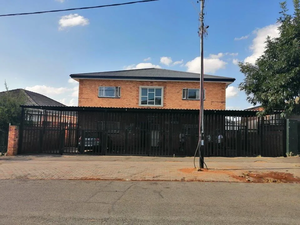 3 Bedroom Apartment / flat to rent in Rosettenville