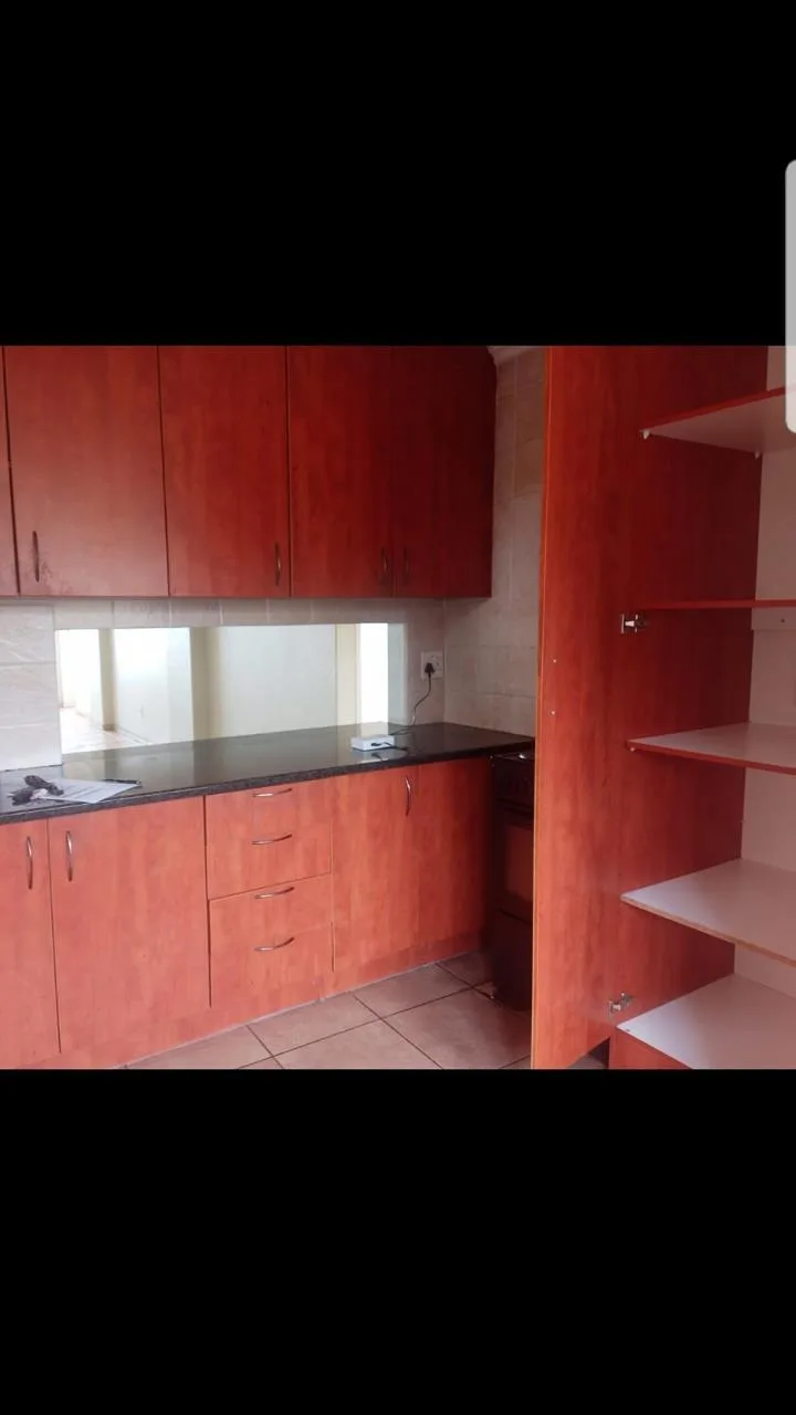 3 Bedroom Apartment / flat to rent in Sunnyside