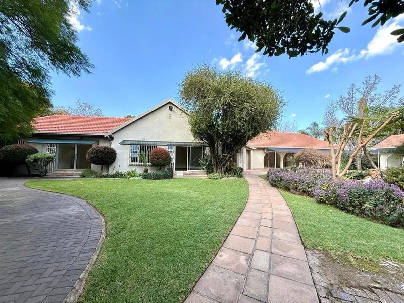 4 Bedroom House to rent in Bedfordview