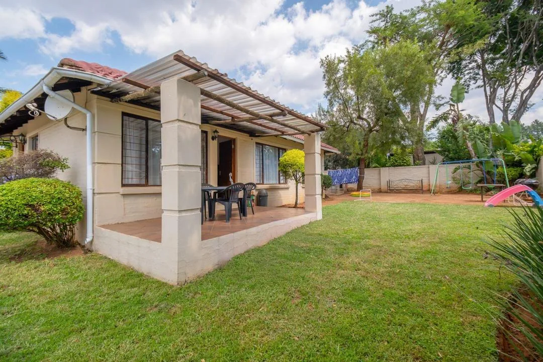 2 Bedroom House to rent in North Riding