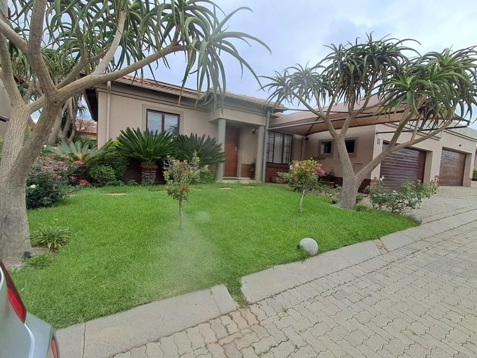 4 Bedroom Apartment / flat to rent in Noordwyk
