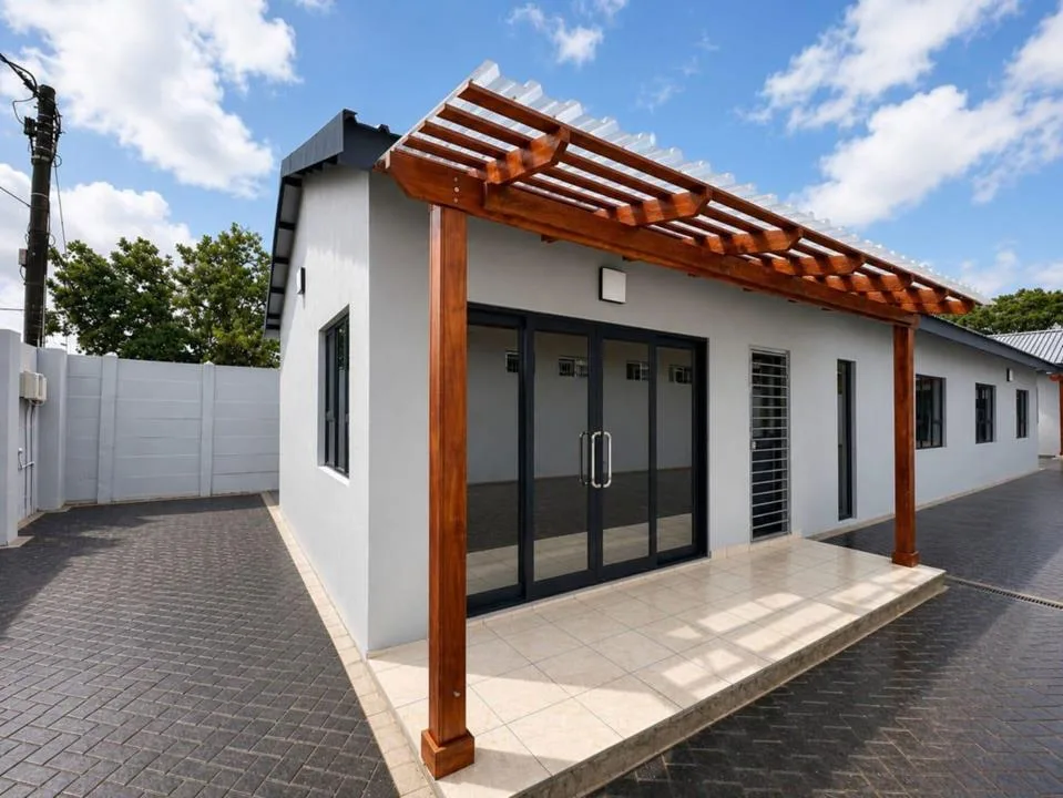 3 Bedroom House to rent in Brackenham