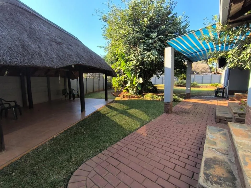 4 Bedroom House to rent in Garsfontein