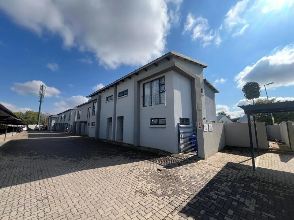 3 Bedroom Townhouse to rent in Equestria