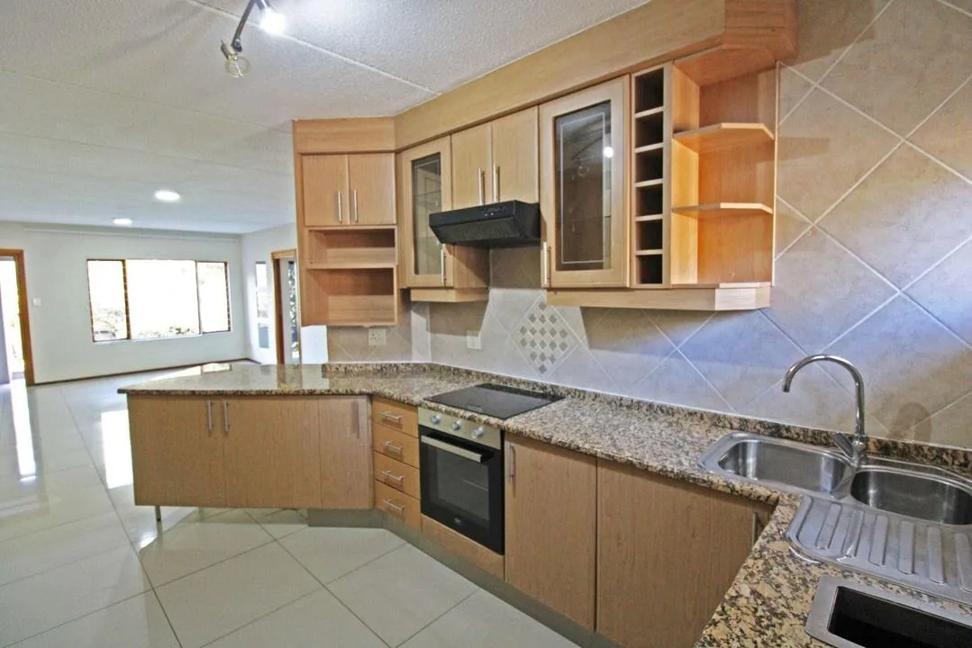 2 Bedroom Apartment / flat to rent in Bryanston