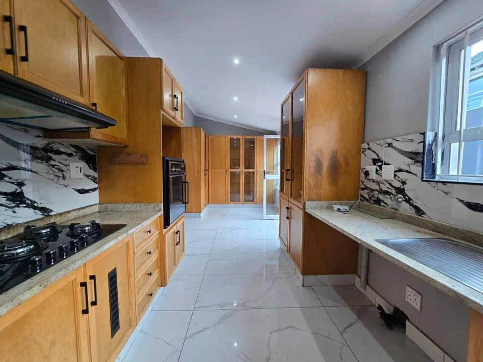 4 Bedroom House to rent in Windermere