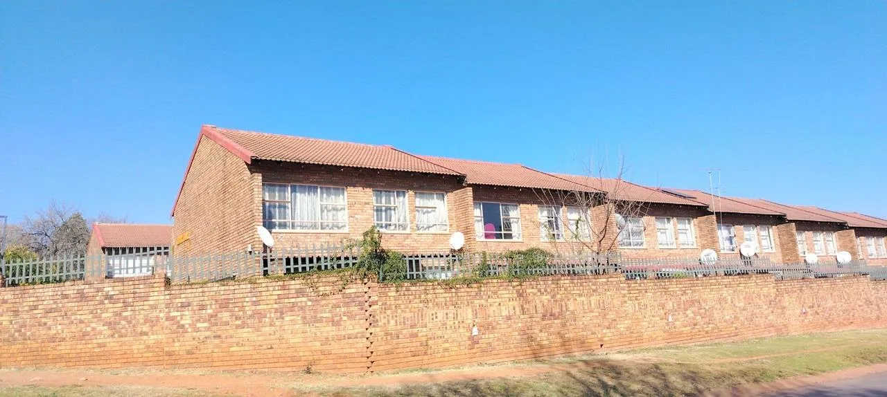 3 Bedroom Townhouse to rent in Windsor West