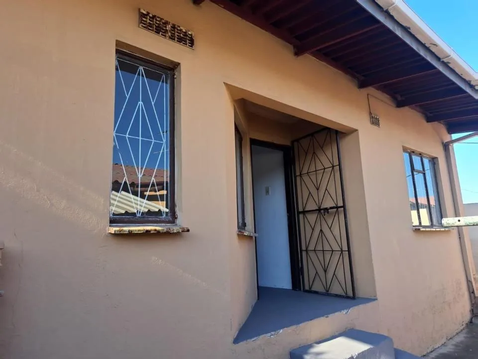 1 Bedroom House to rent in Sunford