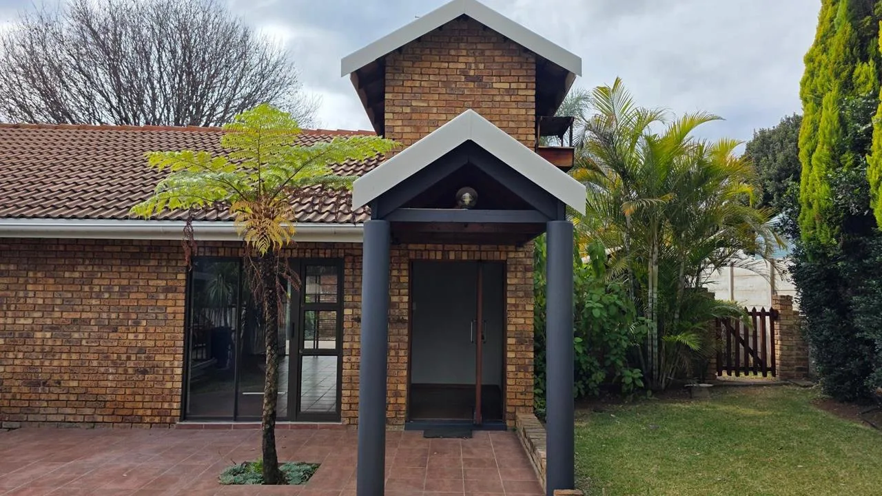 3 Bedroom House to rent in Garsfontein