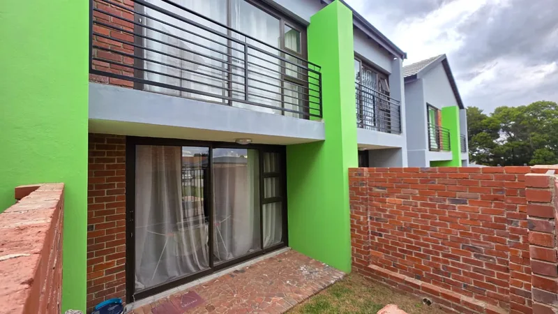 2 Bedroom Townhouse to rent in Clubview