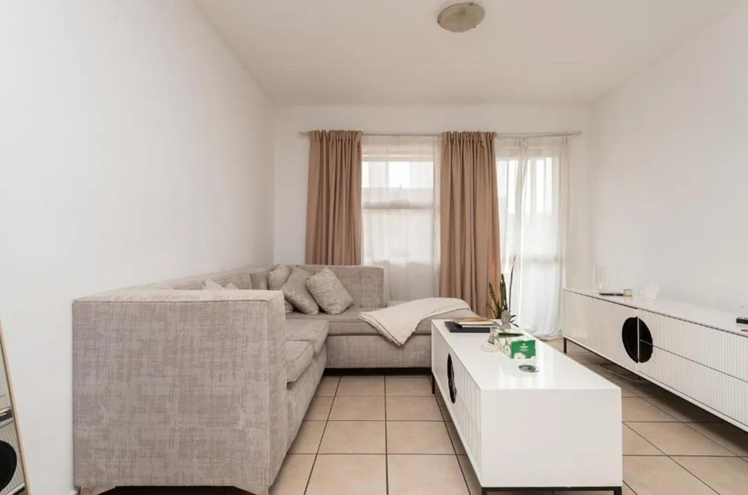 2 Bedroom Apartment / flat to rent in Olifantsvlei