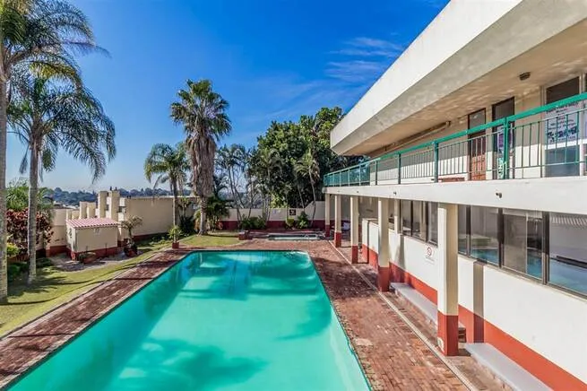 3 Bedroom Apartment / flat to rent in Paradise Valley