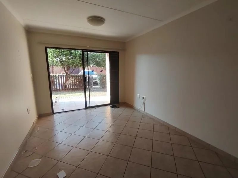 2 Bedroom Apartment / flat to rent in Willow Park