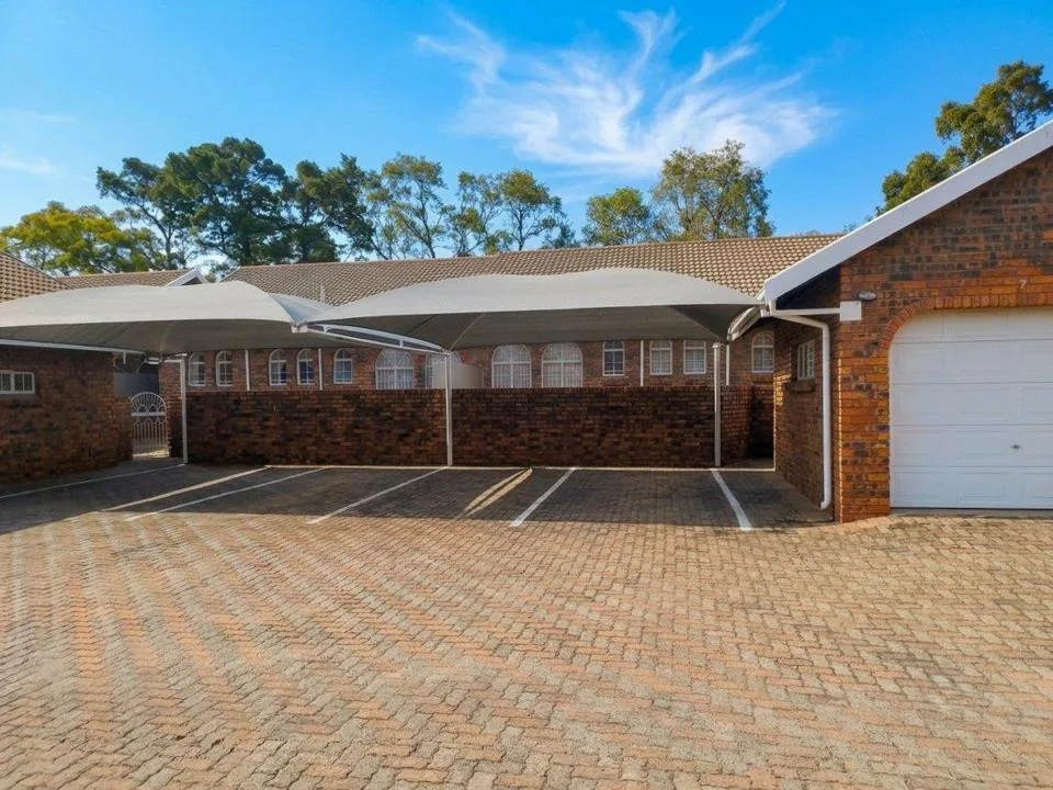2 Bedroom Townhouse to rent in Beyers Park