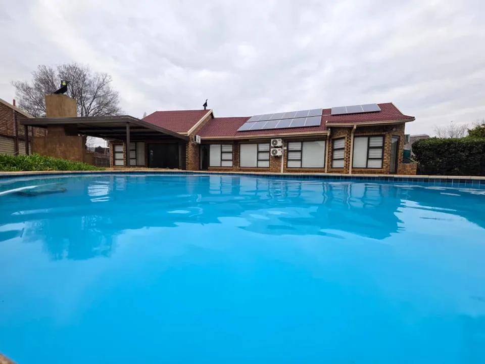 4 Bedroom House to rent in Vanderbijlpark SE 3