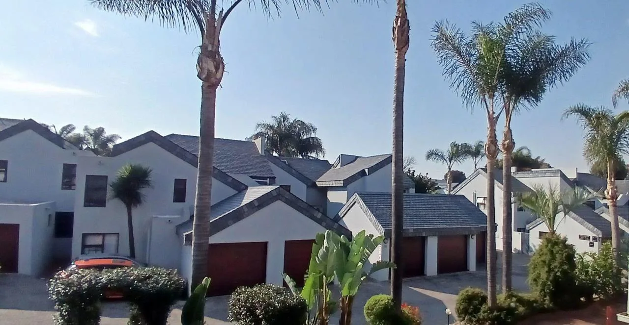 3 Bedroom Apartment / flat to rent in Lakefield
