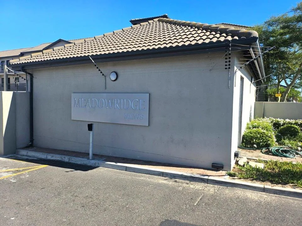 2 Bedroom Apartment / flat to rent in Parklands East