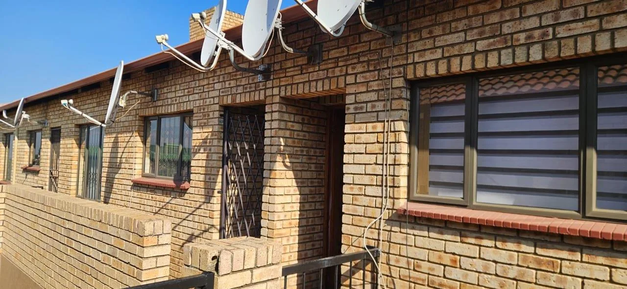 2 Bedroom Apartment / flat to rent in Tulisa Park