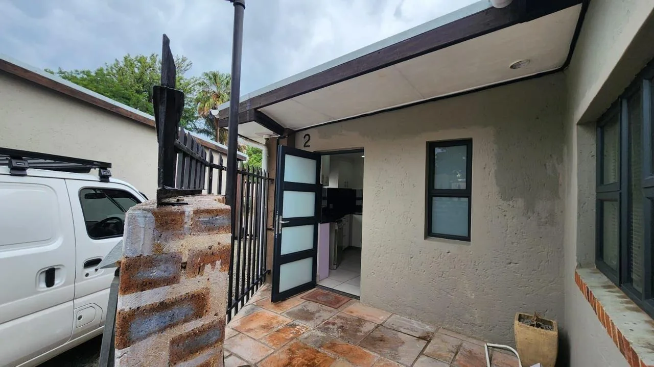 1 Bedroom House to rent in Edenvale Central