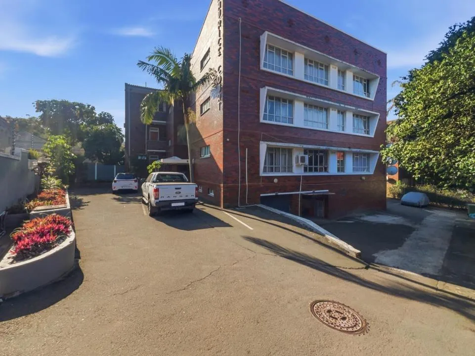 0.5 Bedroom Apartment / flat to rent in Morningside