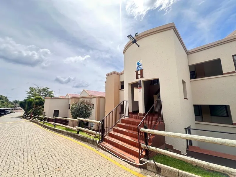 2 Bedroom Apartment / flat to rent in Constantia Kloof