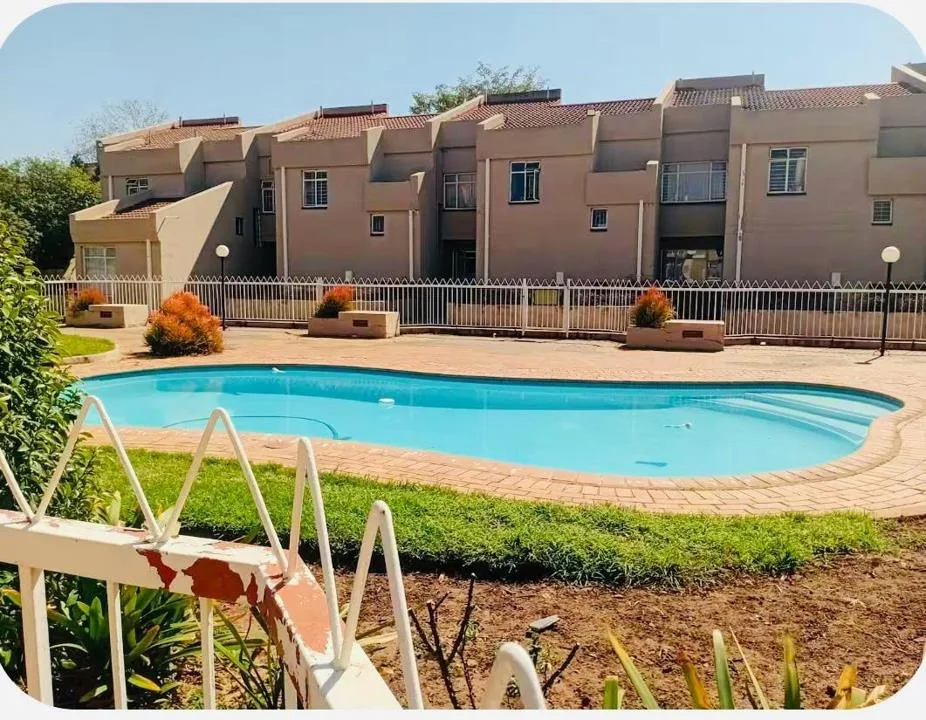 4 Bedroom Townhouse to rent in Arcadia