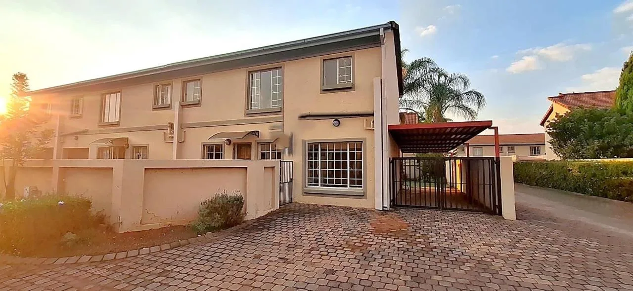 3 Bedroom Townhouse to rent in Willow Park Manor