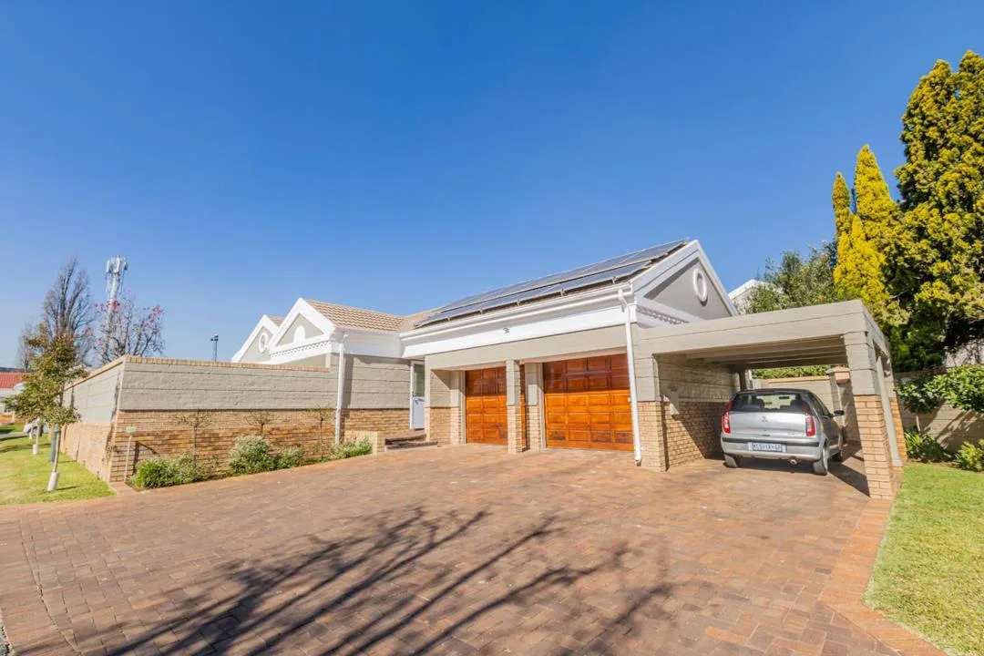 3 Bedroom House to rent in Bedfordview