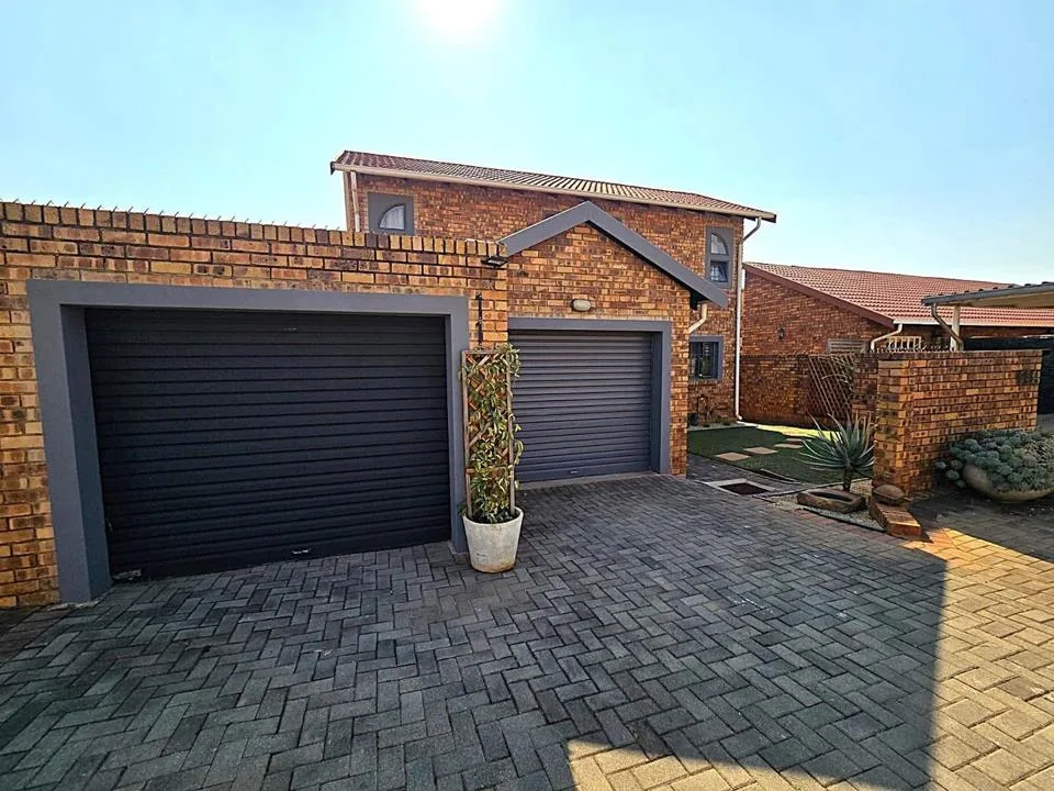 3 Bedroom House to rent in Magalieskruin
